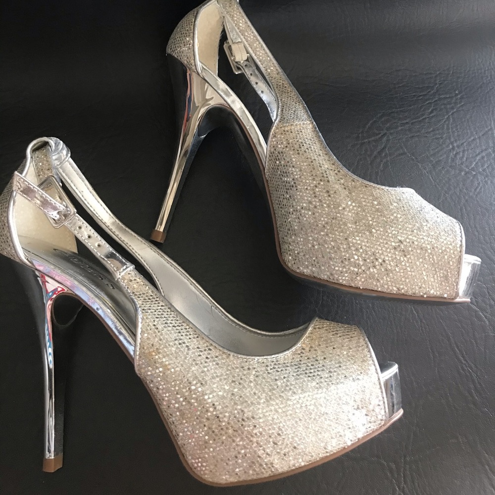 Guess silver sequin high heel . size 6.5